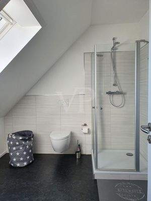 1. OG Rechts (Zweitwohnung) - Badezimmer