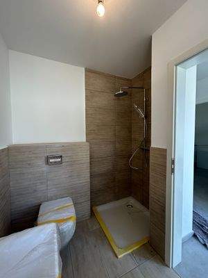 Gästebad mit Dusche