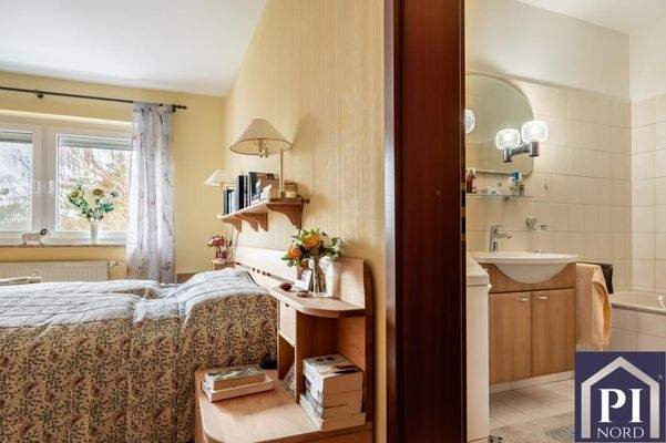 Badezimmer direkt am Schlafzimmer