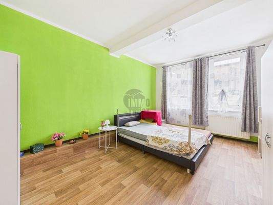 Wohnung_Vorderhaus_1.OG.R