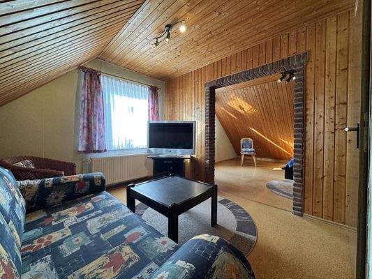 Wohnzimmer/Schlafzimmer 2 - DG