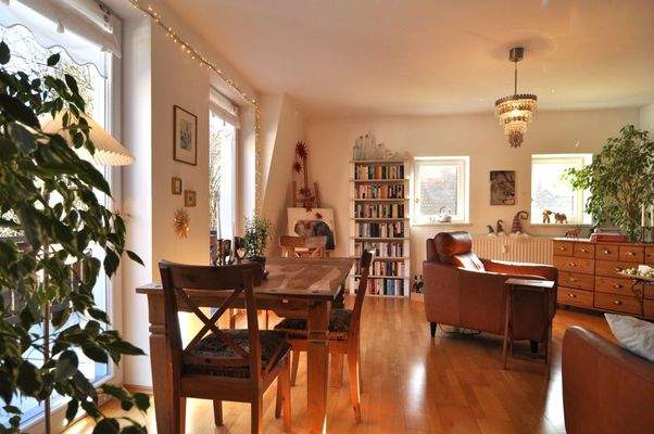 Wohn- und Essbereich