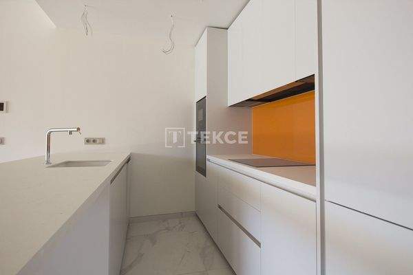 Apartment with Extensive Terrace and Modern Design in Fuengirola