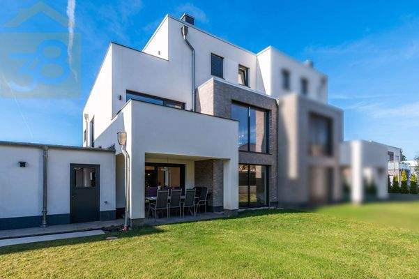 Hausansicht Terrasse