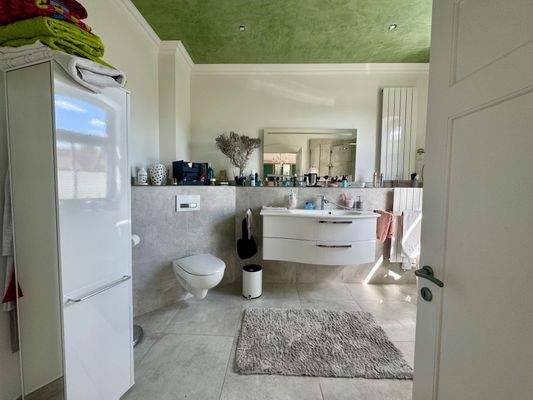 Badezimmer im Obergeschoss