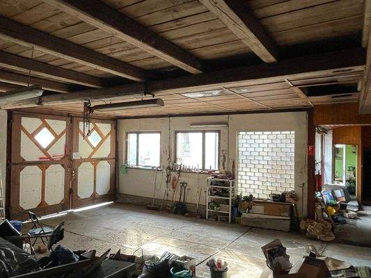 EG - große Halle/Garage