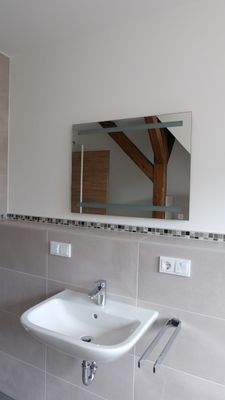 Whg 2 Bad Waschbecken.JPG