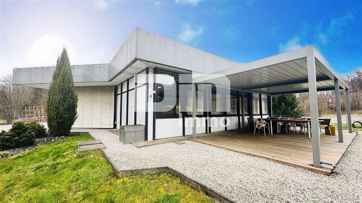 Pavillon mit überdachter Terrasse