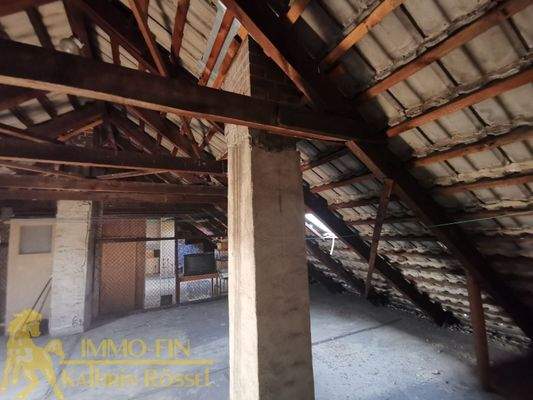 Dachstuhl (massive Decke)