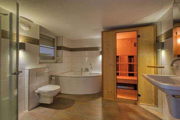 Eigene Wellness Oasa mit Sauna