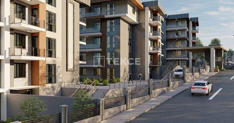 Horizontally Designed Flats in Complex with Pool in Yalova
