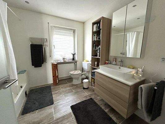 Badezimmer im 1. Obergeschoss