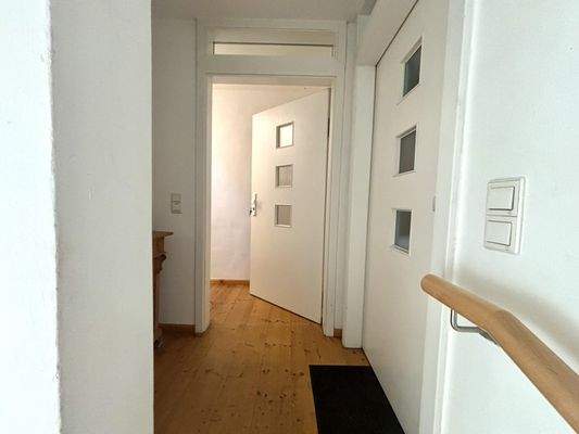 Eingangsbereich OG und DG