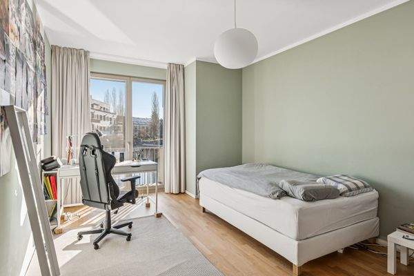 1. OG Zimmer Nr. 2 mit Balkon