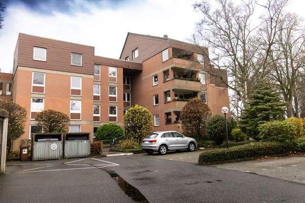 Außenansicht, Stellplätze