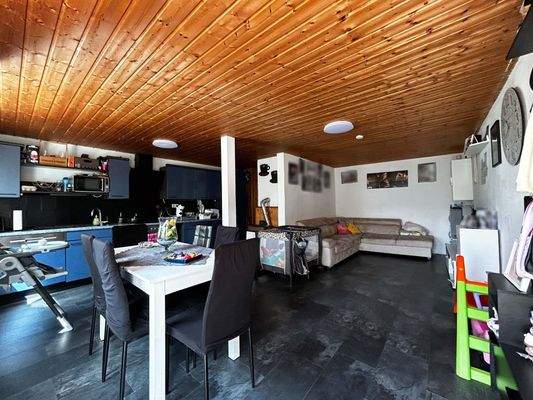 Wohnung 3 Wohn- und Esszimmer: Offen und gemütlich – Kochen, Wohnen und Leben in einem