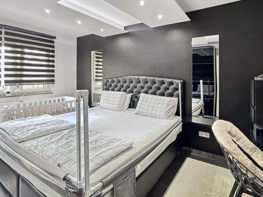 Schlafzimmer Ansicht 1