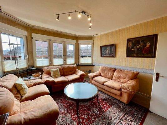 5 Wohnzimmer Villa.jpeg