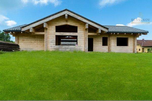 Holzhaus Außen Rohbau