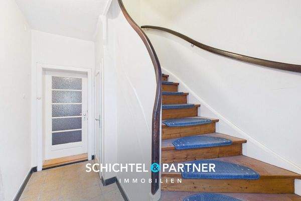 S&P | Eingangsbereich