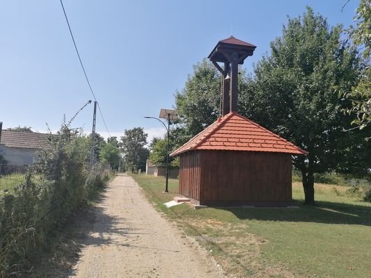  Weinbergstraße mit dem Glockenstuhl