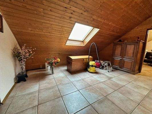 Diele/Büro (2. Küche im DG)