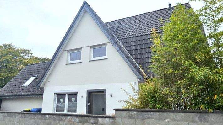 Saniertes Reihenendhaus ...