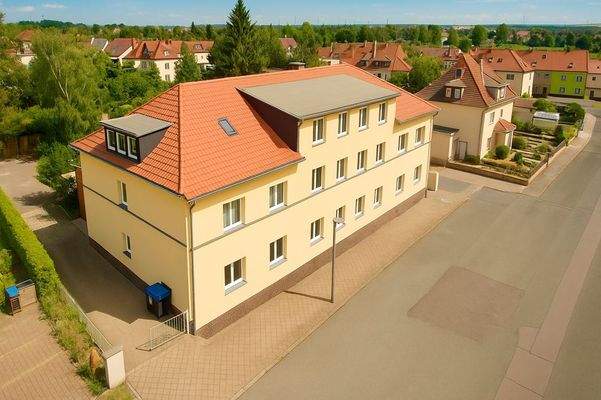 3ACF3BF2-1766-438D-B2BD-E9C030B5CBA1