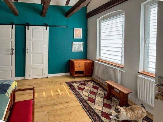 Zimmer mit Bad und Ankleide