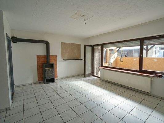 Heller Wohnbereich mit...