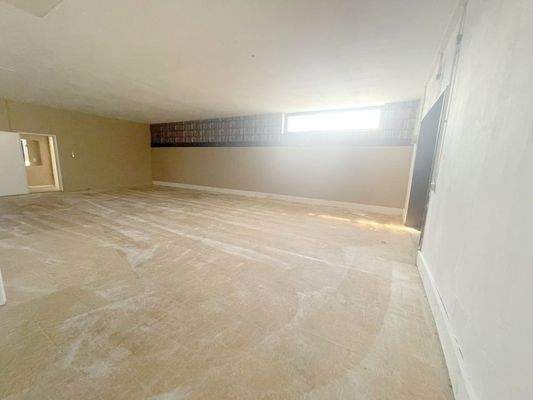 AnKaSa Immobilien GmbH_Maklerempfehlung Leipzig Markkleeberg Markranstädt Borna_Gewerbefläche Verkaufsfläche Lagerhalle_Nebenfläche Warenempfang1