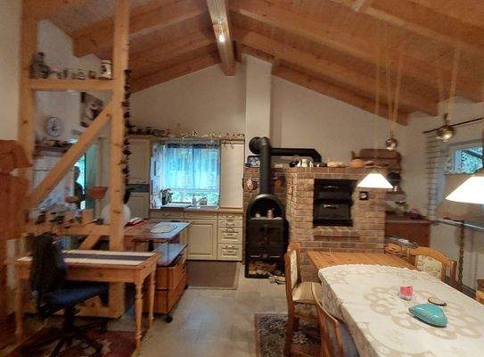 Kochzeile mit Kamin und Backofen