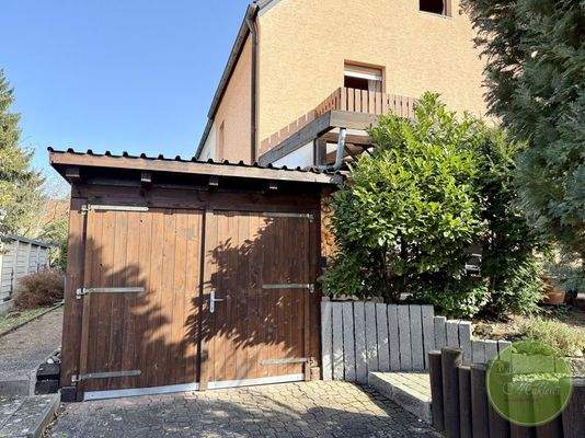 ...  Garage mit  ...