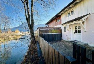 Nordseite und Zugang zum Haus