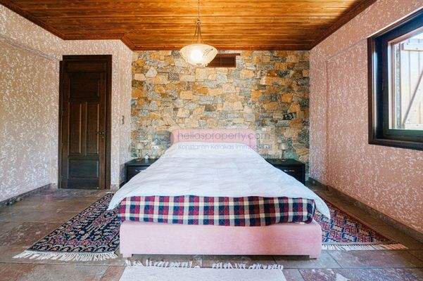 ea733ba55f8d4df8a69207493a7622da-original