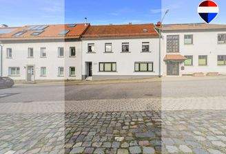 REMAX Immobilien Einfamilienhaus Front Mandelbachtal Mark Borowicz