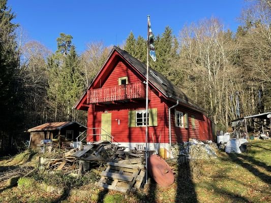 Freizeitgrundstück mit Jagdhütte