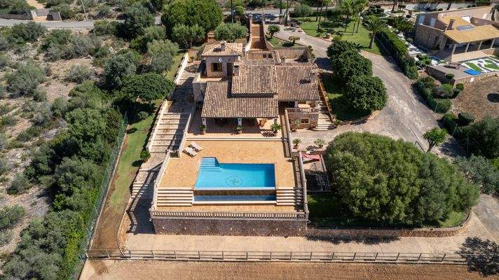 villa puntiro  drone-4.jpg