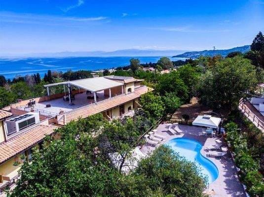 Hotel-Cannamele-Resort-esterni-5