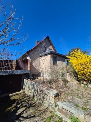 Giebel mit Garage