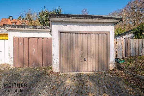 Außenansicht - Garagen