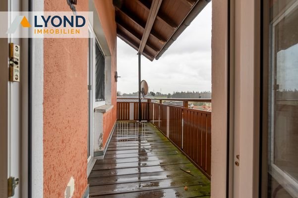 Balkon OG