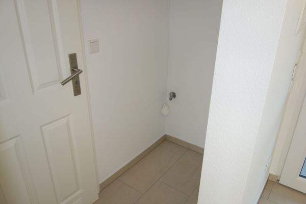 Diele (Nische für Waschmaschine)