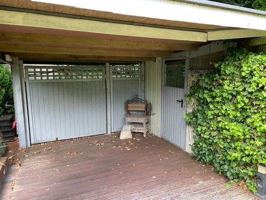 überdachter Sitzplatz