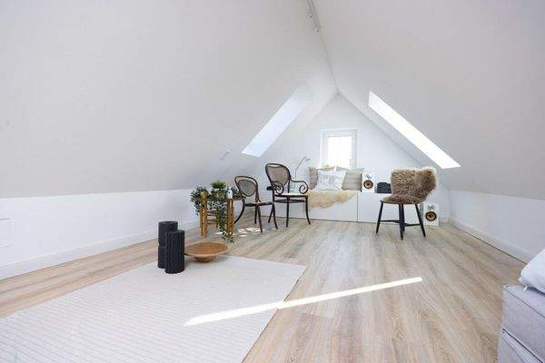 Dachstudio Hobbyfläche weitere Ansicht