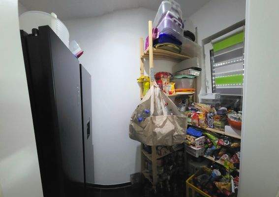 Speisekammer mit Tageslicht 