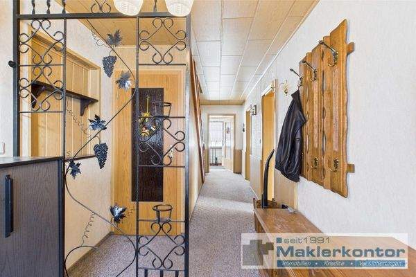 Diele Wohnbereich/Kellerzugang