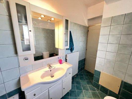 Kreta, Kournas: Schöne Villa mit drei Schlafzimmern, nur wenige Schritte vom Kournas-See entfernt