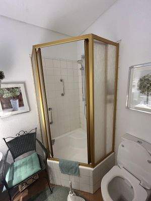 Badezimmer im Erdgeschoss