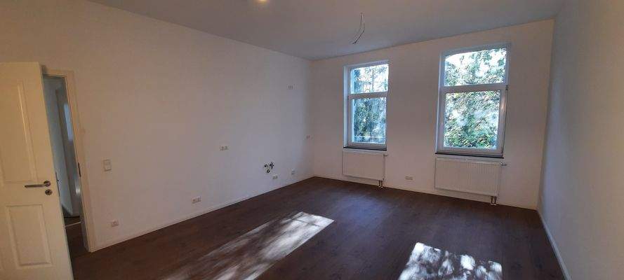 #12 Wohnung Hofseite 1.OG Wohnen-Küche.jpg